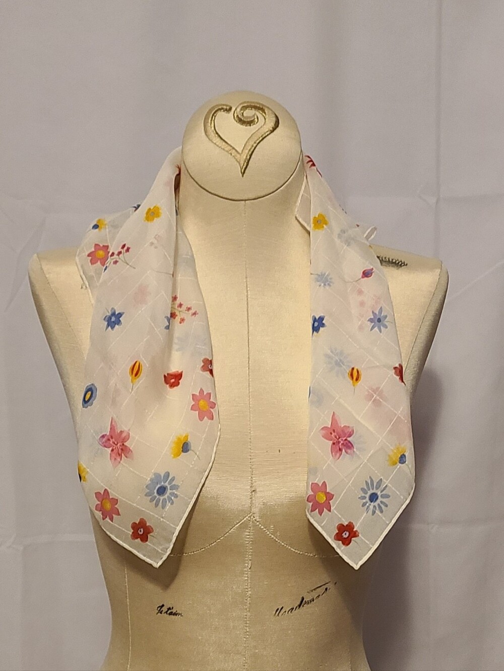 Echo Neck Scarf Floral White 21" X 21''